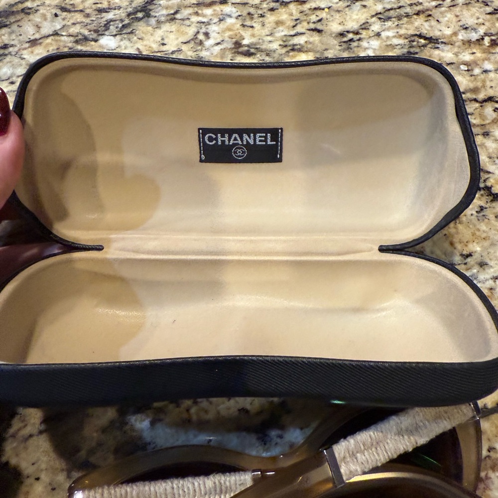 Chanel 5409-A Beige Cat Eye Sunglasses w/ Raffia Braid Temples & Case - Picture 8 of 10